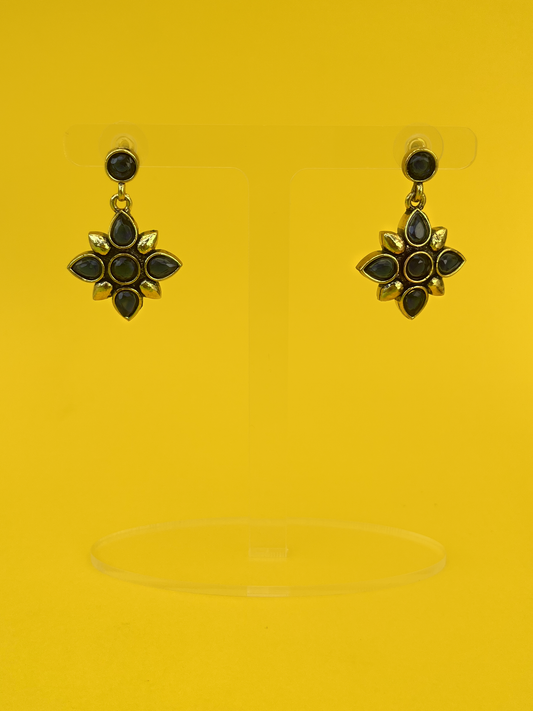 Flower-Shaped Gold-Plated Earring with Blue Stones